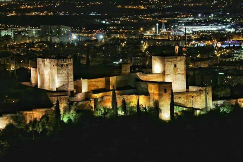 Apart BLANCO para ESQUÍ y ALHAMBRA. Garaje privado Granada Exterior foto